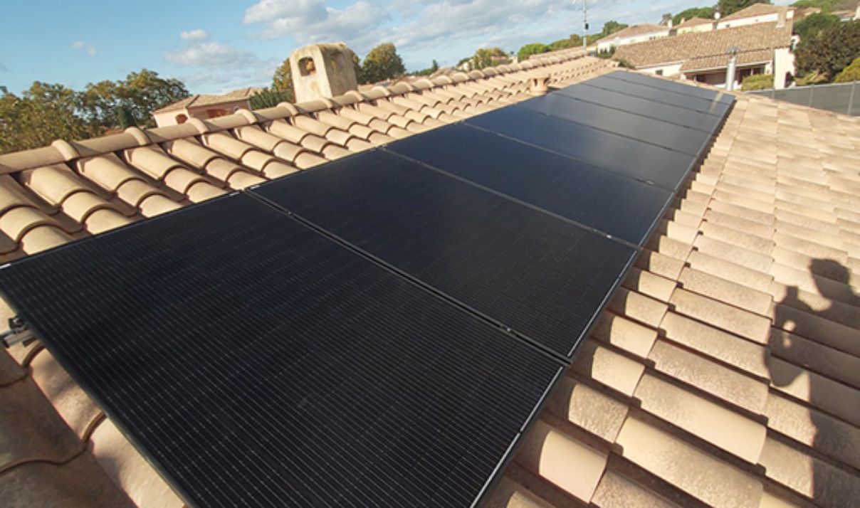 installation panneaux photovoltaiques maison individuelle saint just gard particulier