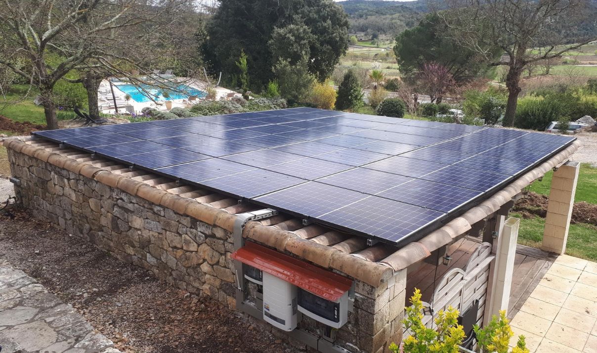 installation panneaux solaires montclus